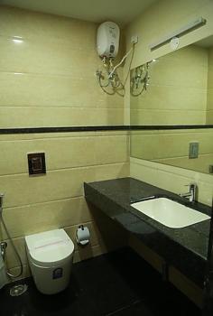 Hotel Svm Grand Medipally Hyderabad Exteriör bild