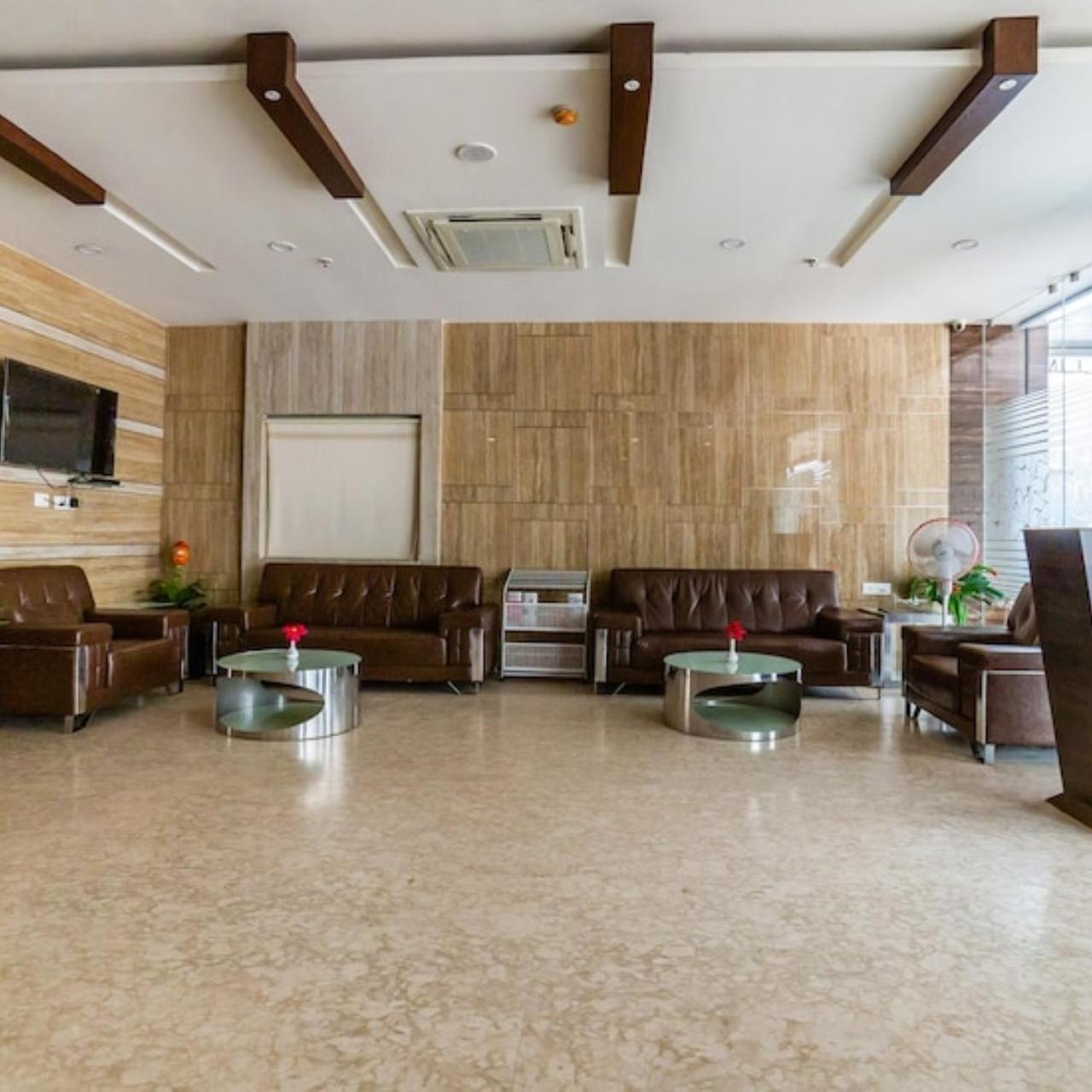 Hotel Svm Grand Medipally Hyderabad Exteriör bild